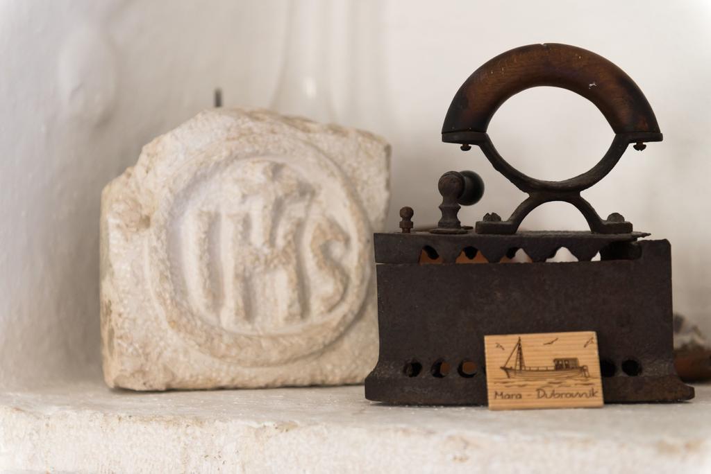 Dubrovnik Old House Villa ภายนอก รูปภาพ
