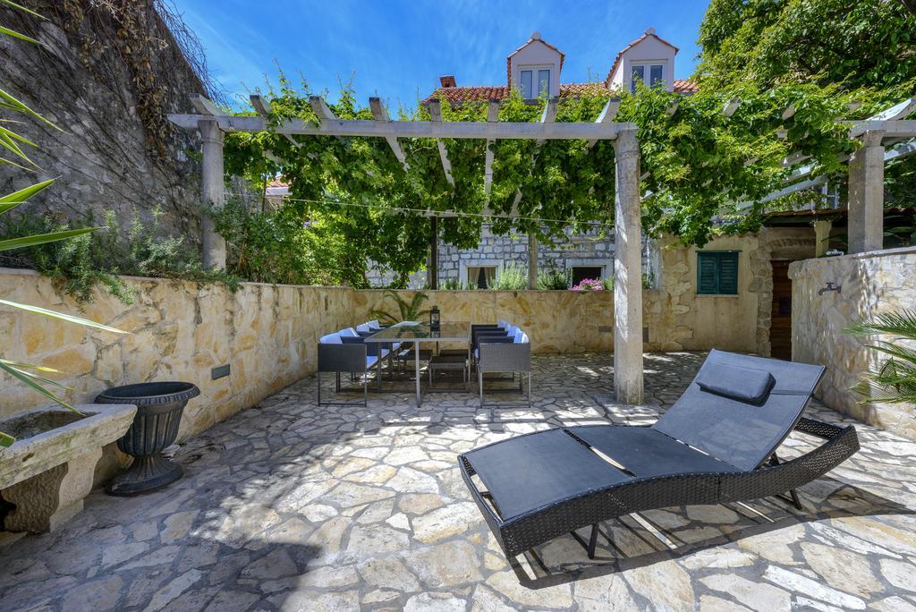 Dubrovnik Old House Villa ภายนอก รูปภาพ