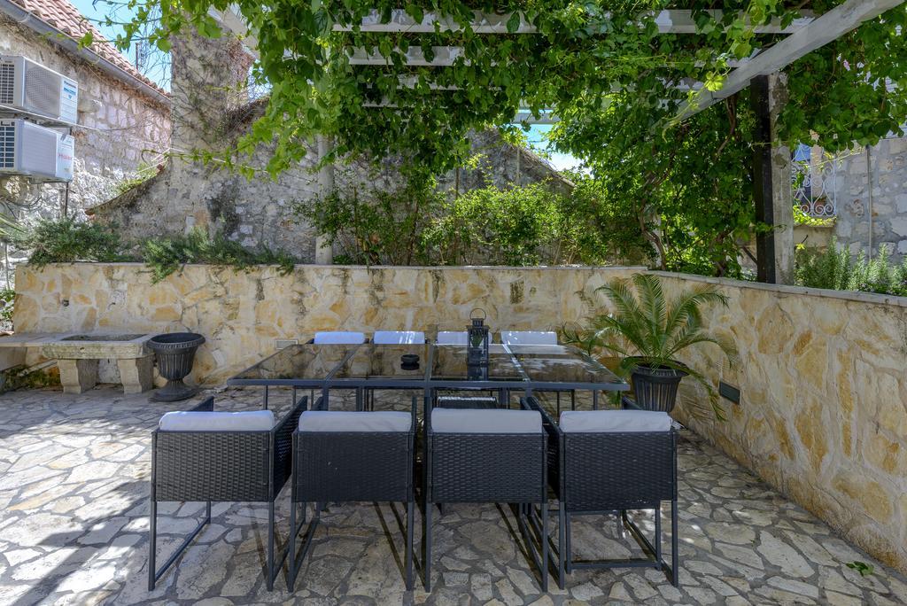Dubrovnik Old House Villa ภายนอก รูปภาพ
